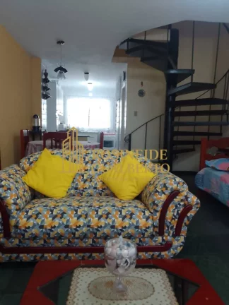 Imagem Sobrado à Venda no Condomínio Martim de Sá