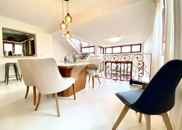 Imagem Casa de Condomínio em Moinho Velho - Cotia
