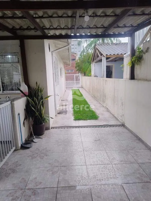 Imagem Casa à Venda: Oportunidade Imperdível!