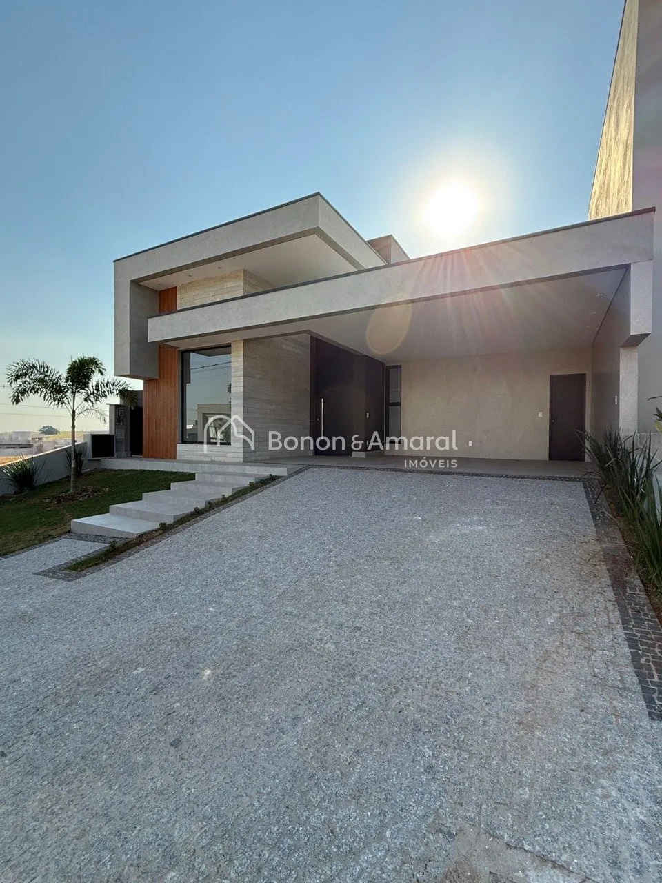Imagem Casa Térrea à venda com 03 quartos por R$ 2.170.000,00 no Condomínio Santorini bairro Parque Brasil 500, em Paulínia