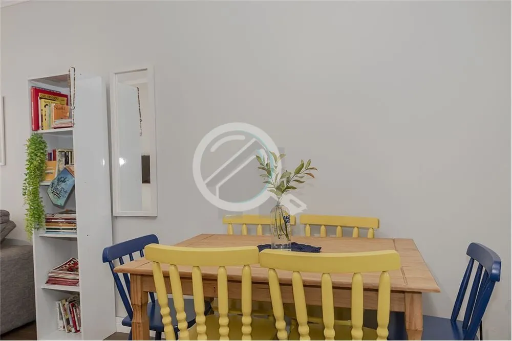 Imagem Apartamento de 1 dormitório na Cidade Baixa, região central de Porto Alegre. Imóvel de fundos, si...
