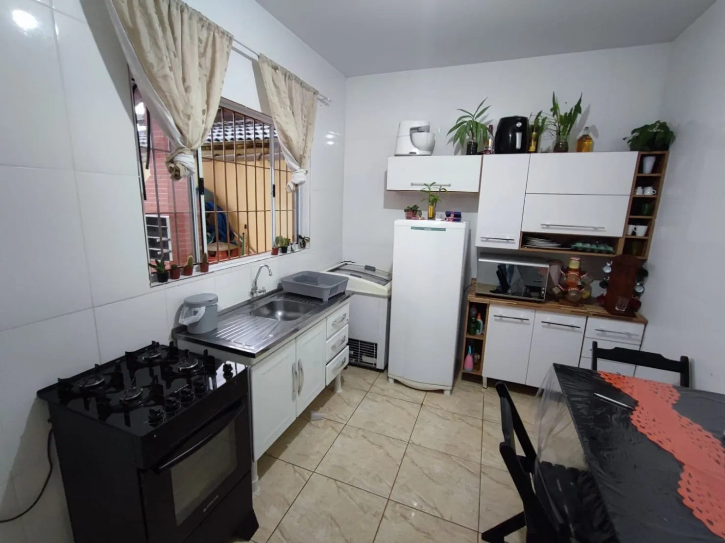 Imagem Casa à venda 3 Quartos, 1 Suite, 2 Vagas, 322M², Residencial e Comercial Cidade Jardim, Pindamonhangaba - SP