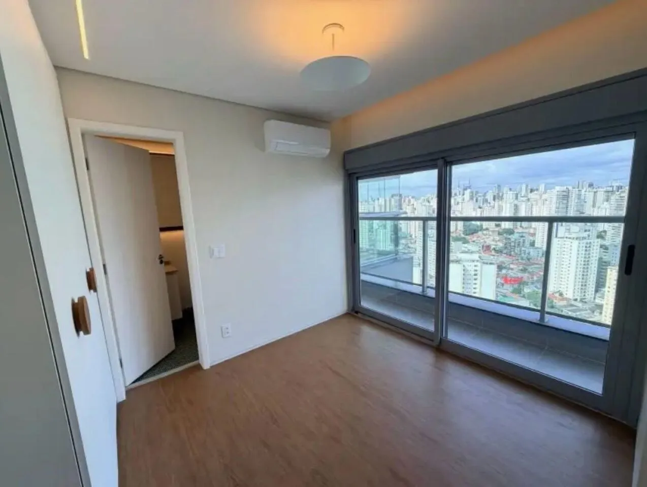 Imagem Apto com 184m² com 3 suítes e 3 vagas para Venda ou Locação na Vila Romana sem mobília