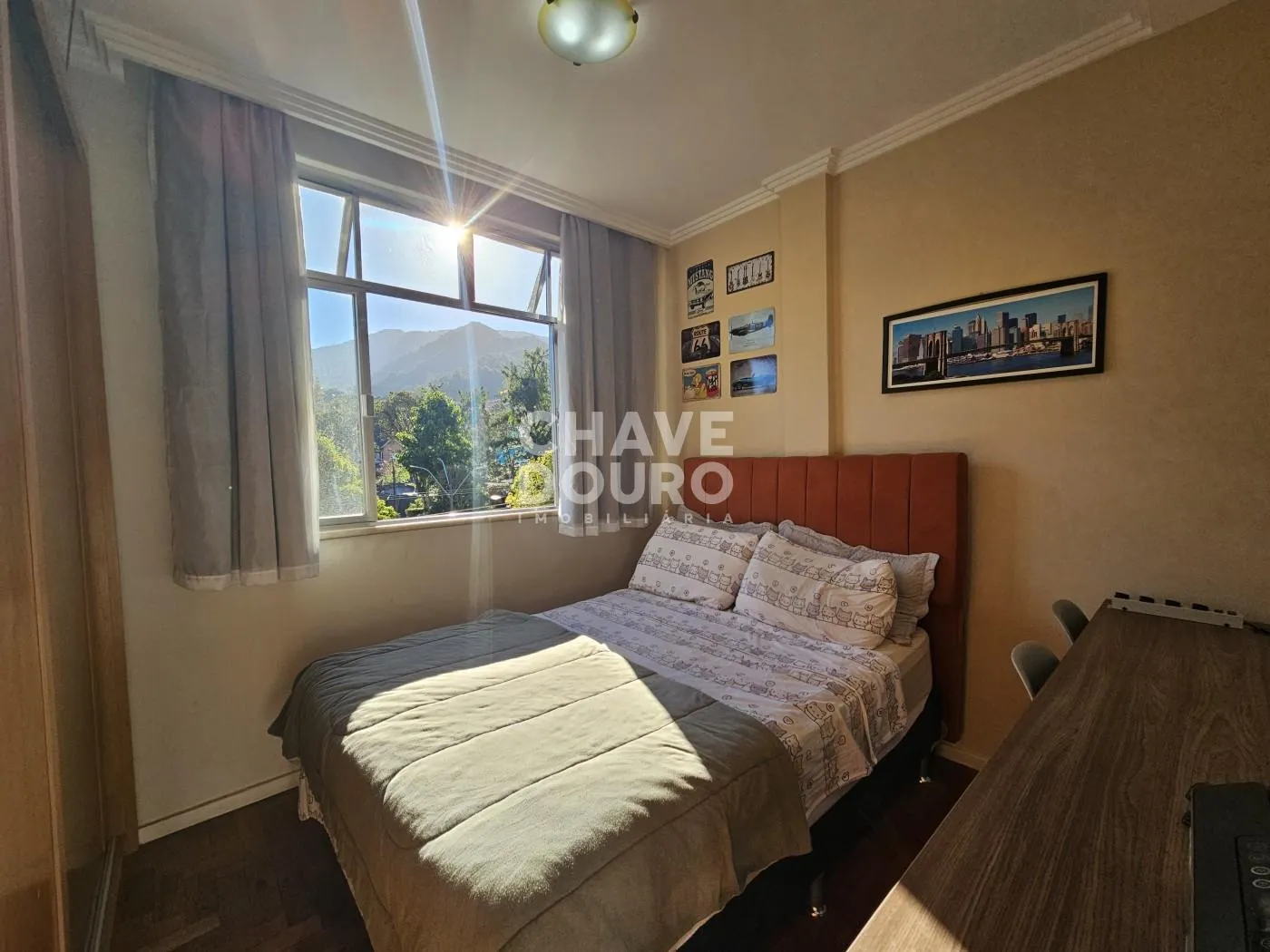 Imagem Apartamento reformado em frente a faculdade UNIFESO no Alto!