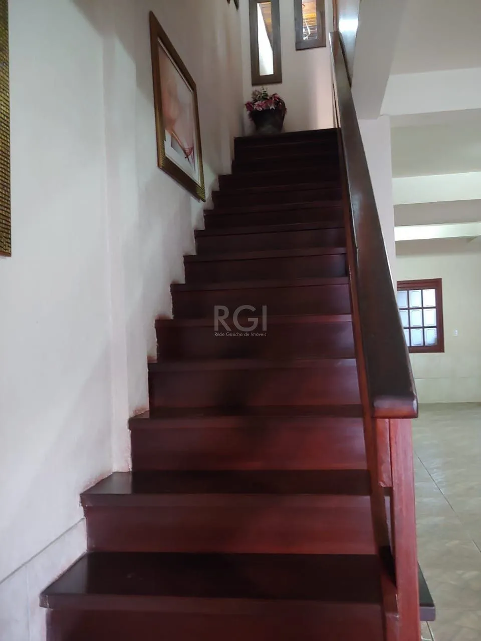 Imagem Casa para Venda - 250m², 3 dormitórios, sendo 1 suites, 5 vagas - Santa Rosa