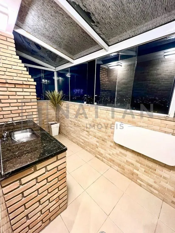 Imagem Viver no Topo do Mundo: Cobertura Mobiliada nos 27º e 28º Andares do Edifício Saint Louis!
