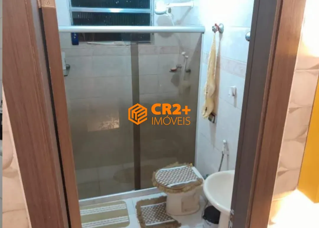 Imagem Vendo casa 05 quartos, 03 suites, 3 vagas de garagem, 490m2 em Candeias.