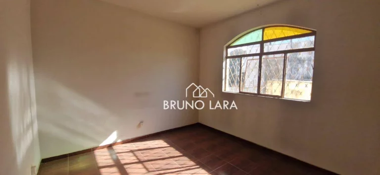 Imagem Casa disponível para locação. Centro - Igarapé/MG.