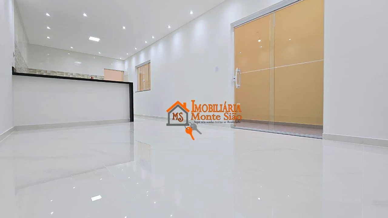 Imagem Sobrado com 3 dormitórios à venda, 141 m² por R$ 830.000,00 - Parque Continental I - Guarulhos/SP