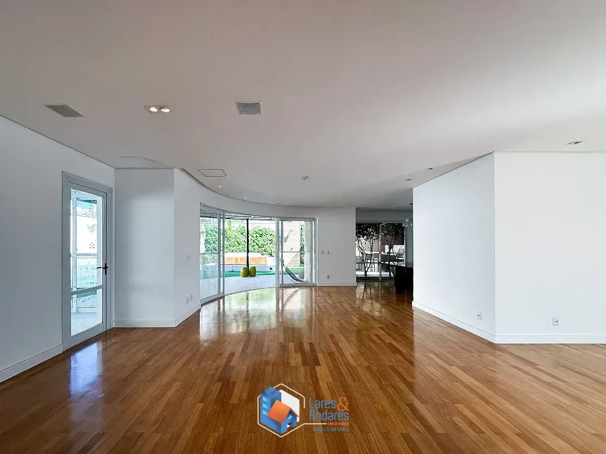 Imagem Casa no condomínio Quadra Real para venda com 3 quartos, sendo 3 suítes, 450m²