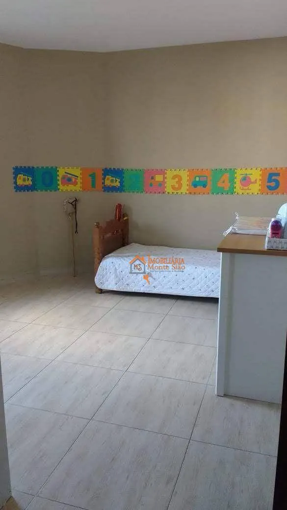 Imagem Apartamento com 3 dormitórios à venda, 175 m² por R$ 371.000,00 - Jardim Santa Emilia - Guarulhos/SP