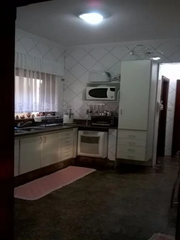 Imagem Casa de luxo em condomínio à venda em Campinas-SP, bairro Caminhos de San Conrado: 4 quartos, 2 suítes, 2 salas, 8 banheiros, 4 vagas, 351m².