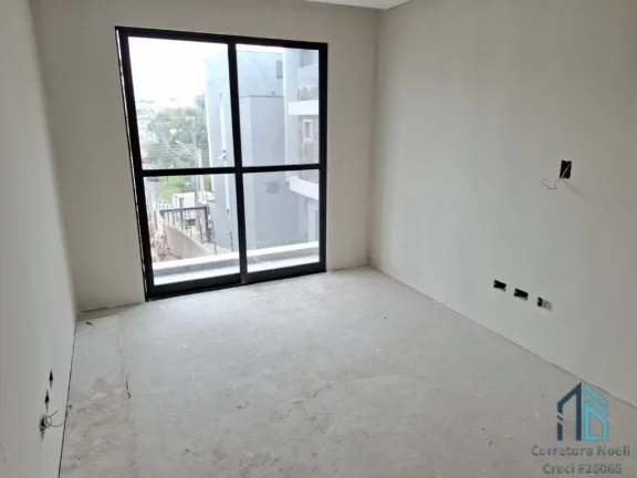 Imagem Sobrado novo 03 quartos c/suíte, sacada, Ático, terraço, no Bairro Tingui/Bacacheri em Curitiba PR