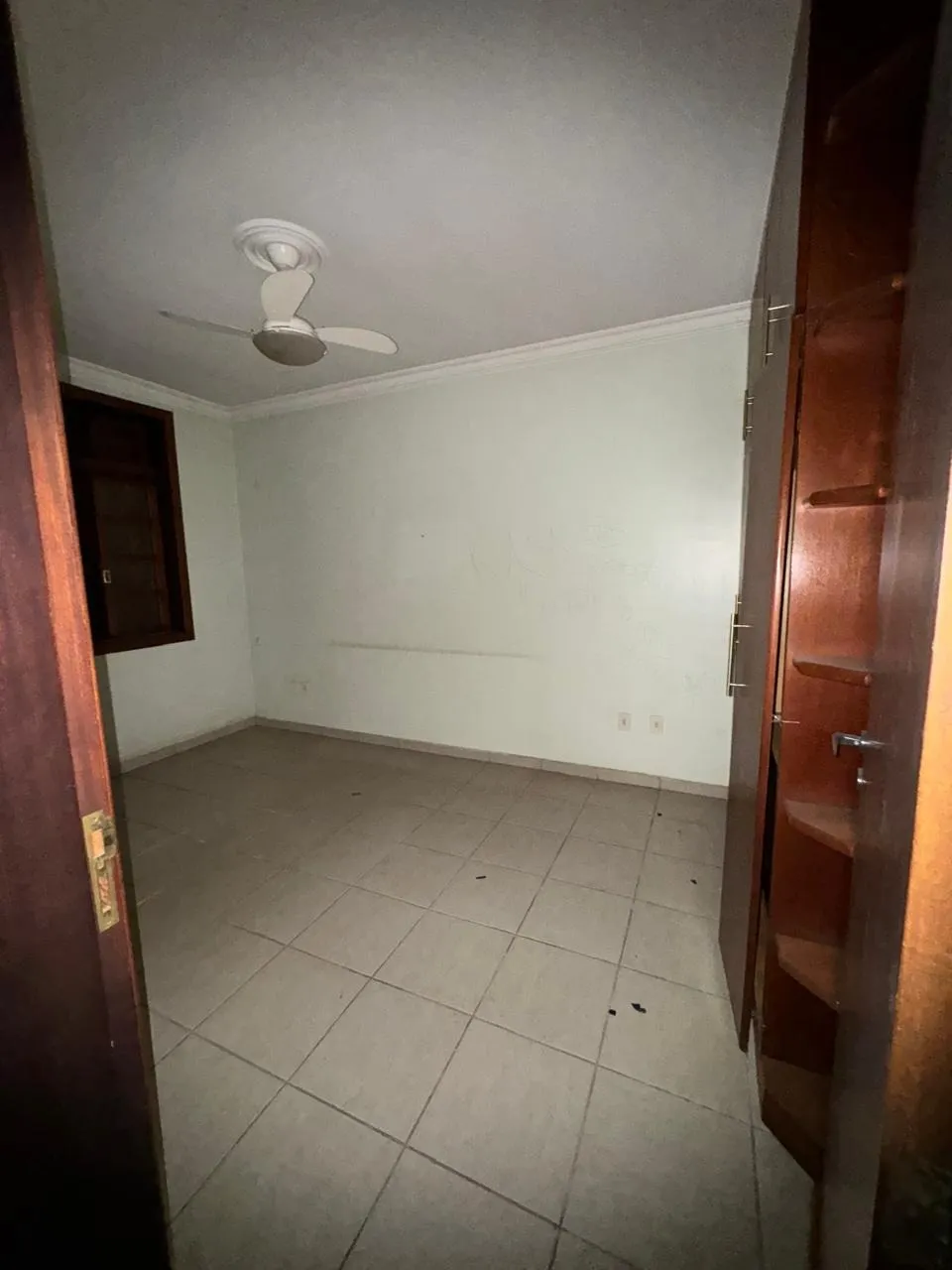 Imagem Casa Comercial para Locação no Jardim América, Sorocaba-SP: 7 Salas, 4 Banheiros, 491m² de Área