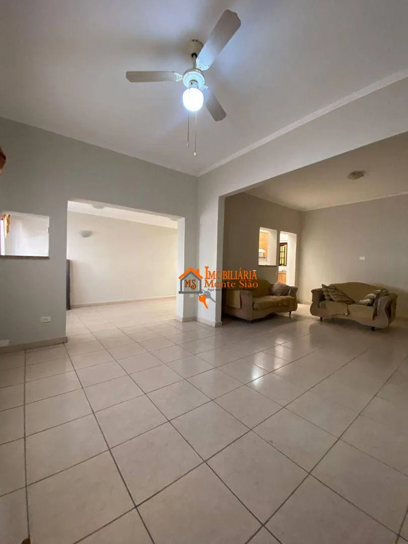 Imagem Casa Assobradada à Venda no Centro de Guarulhos - 3 Dorms e Suíte!