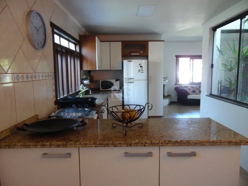 Imagem Casa para Venda - 410m², 5 dormitórios, sendo 5 suites, 5 vagas - Centro