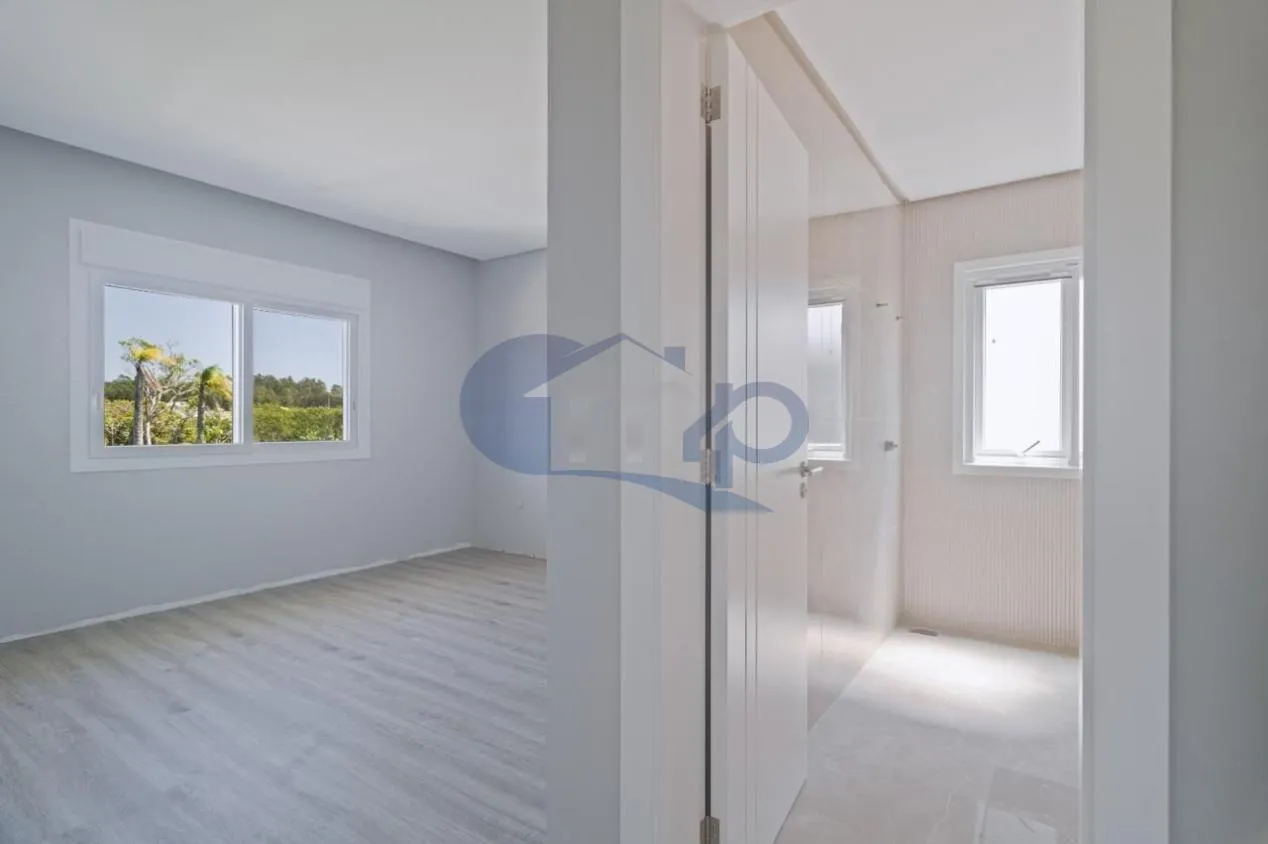 Imagem Casa a venda com 4 dormitorios no Engenho Velho em Torres/RS
