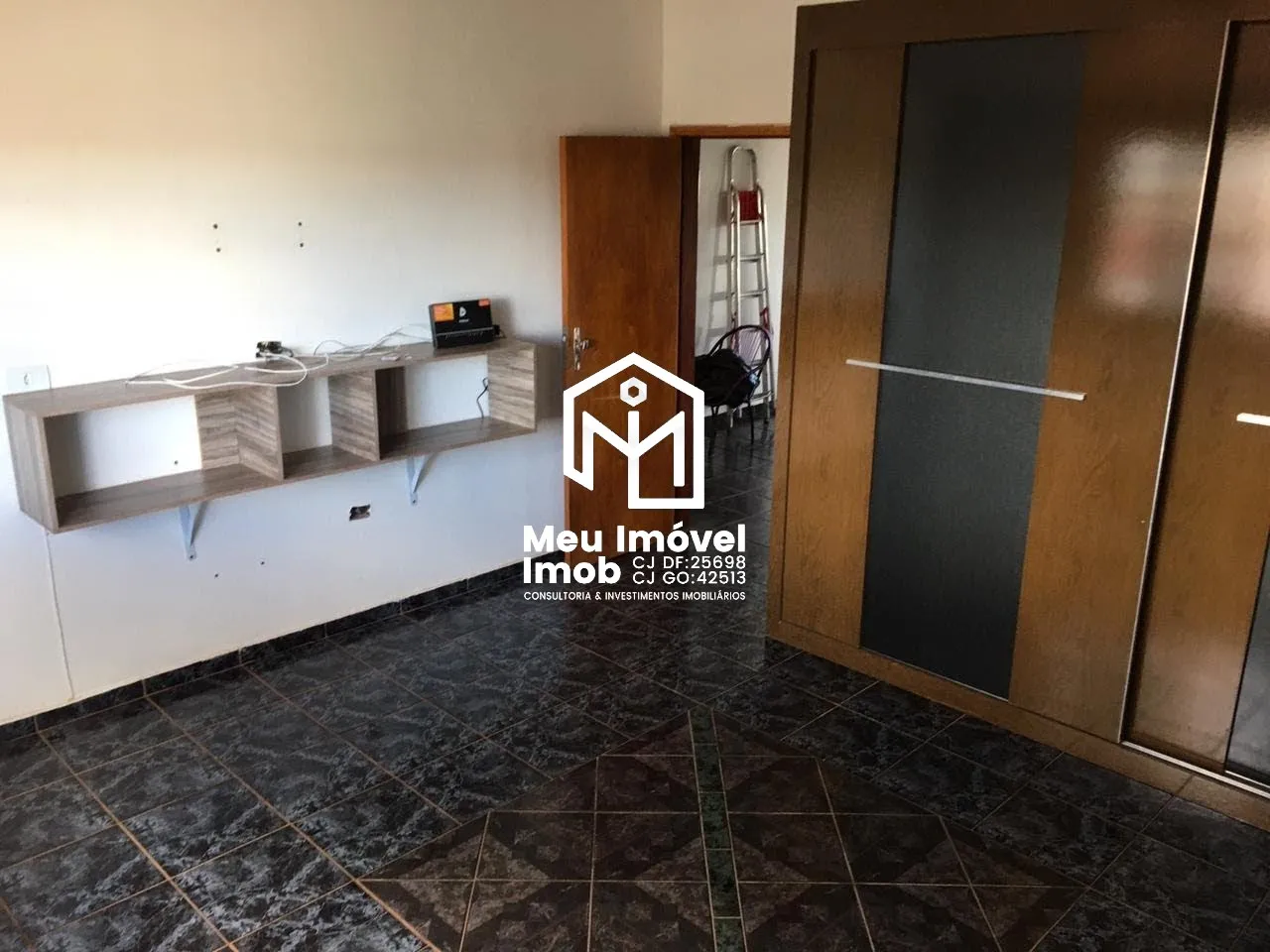 Imagem Sobrado 4 Casas 11 Quartos 6 Vagas 410m² AC Financiamento
