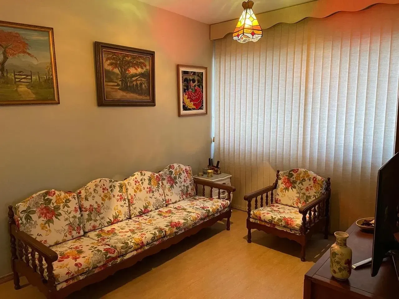 Imagem Apartamento com 2 Quartos à Venda, 61 m² em Várzea - Teresópolis