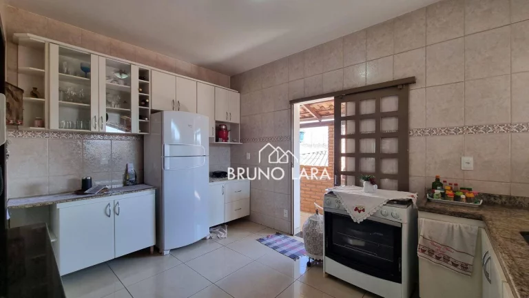 Imagem Casa disponível para locação residencial ou comercial no Bairro Itatiaiuçu – Igarapé/MG.