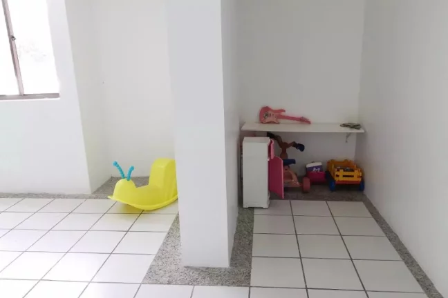 Imagem Apartamento para Locação em Recife, Casa Amarela, 2 dormitórios, 1 banheiro, 1 vaga