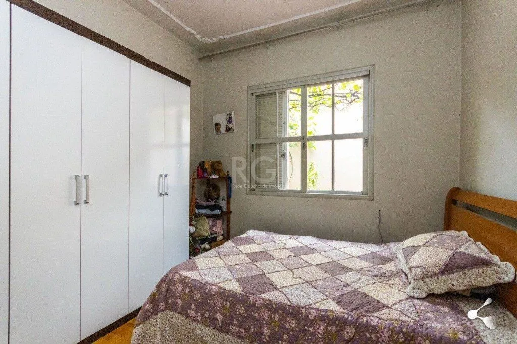 Imagem Casa para Venda - 221m², 4 dormitórios, sendo 1 suites, 2 vagas - São Geraldo