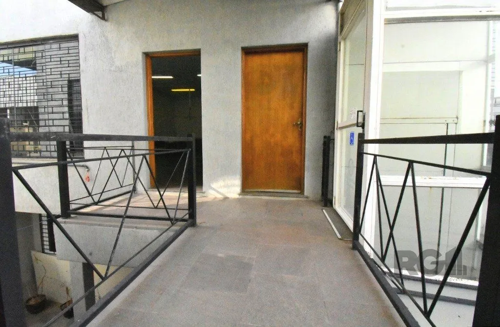 Imagem PRÉDIO - 319,00 m² - MENINO DEUS