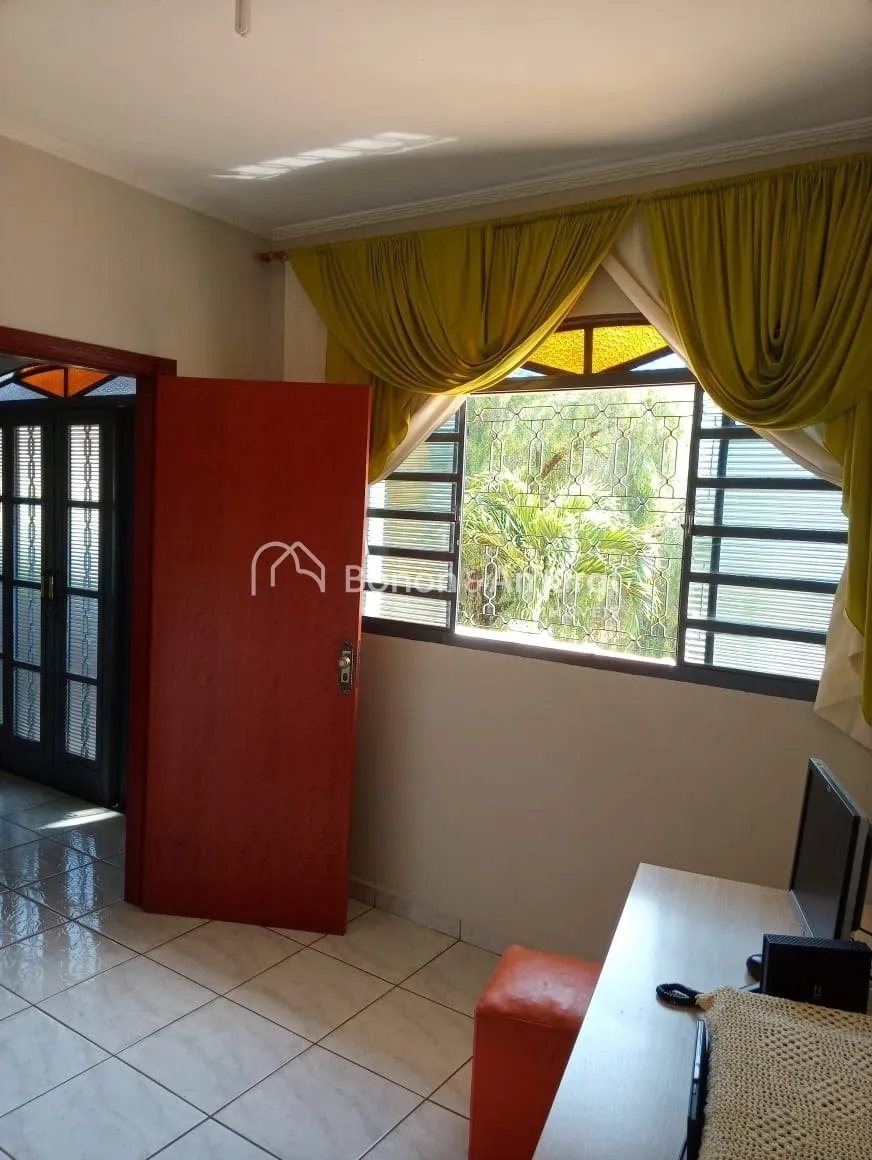 Imagem Casa com 217 m² e 3 Quartos na Cidade Universitária em Barão Geraldo, Campinas/SP