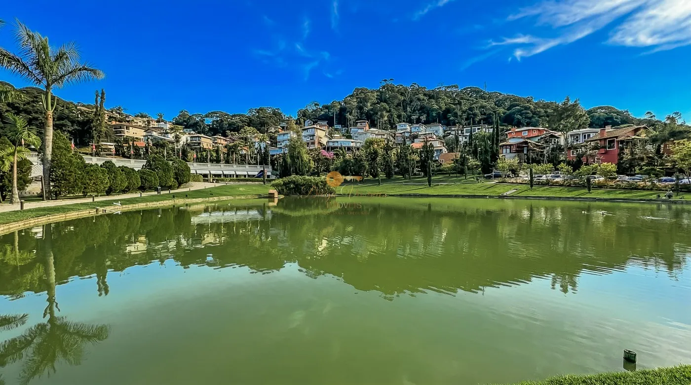 Imagem Terreno em Condomínio para Venda em Teresópolis / RJ no bairro Vargem Grande