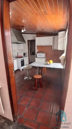 Imagem Casa térrea 04 quartos, edícula, ático, quintal, piscina, no Boa Vista em Curitiba PR