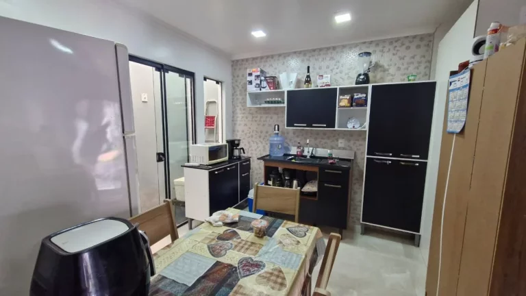 Imagem Encantadora Casa (Kitnet) à Venda no Bairro Encantada, Garopaba-SC