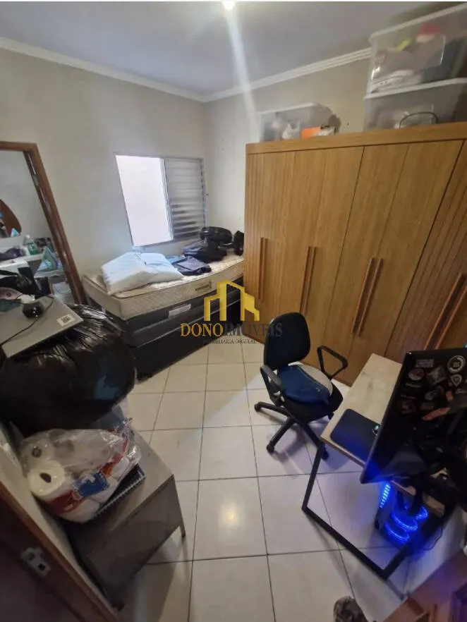 Imagem Sobrado 190 m² em Rudge Ramos | 3 Suítes | 5 Vagas