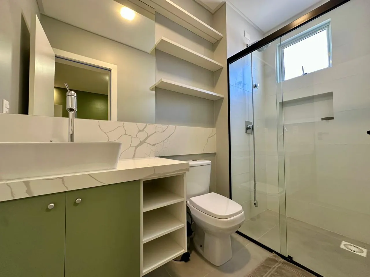 Imagem Apartamento com vista para o mar à venda com 115m2 por R$ 1.800.000,00
