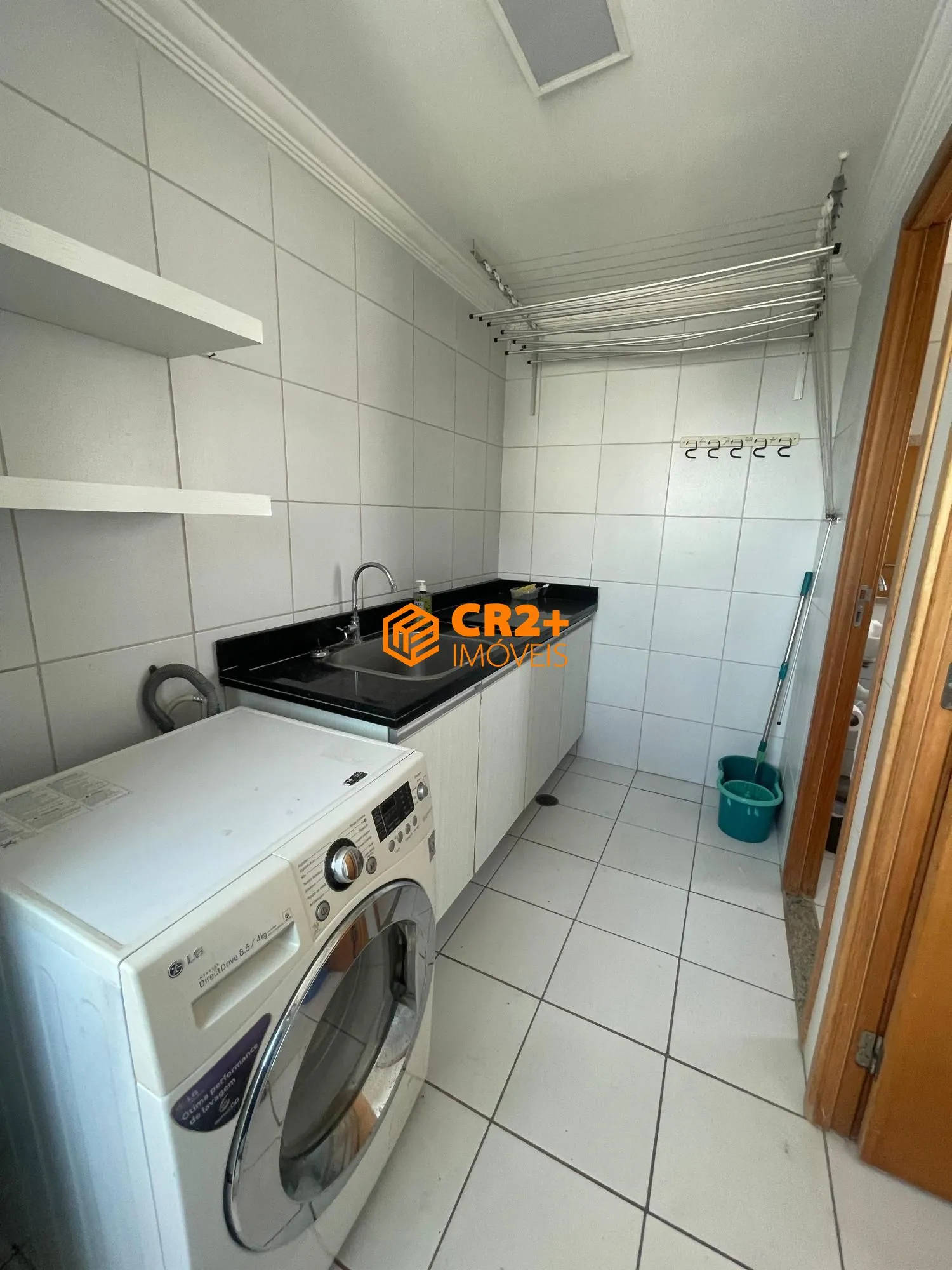 Imagem Vendo apartamento - 3 quartos com 3 suítes, Av Boa Viagem - Moura Dubeux.