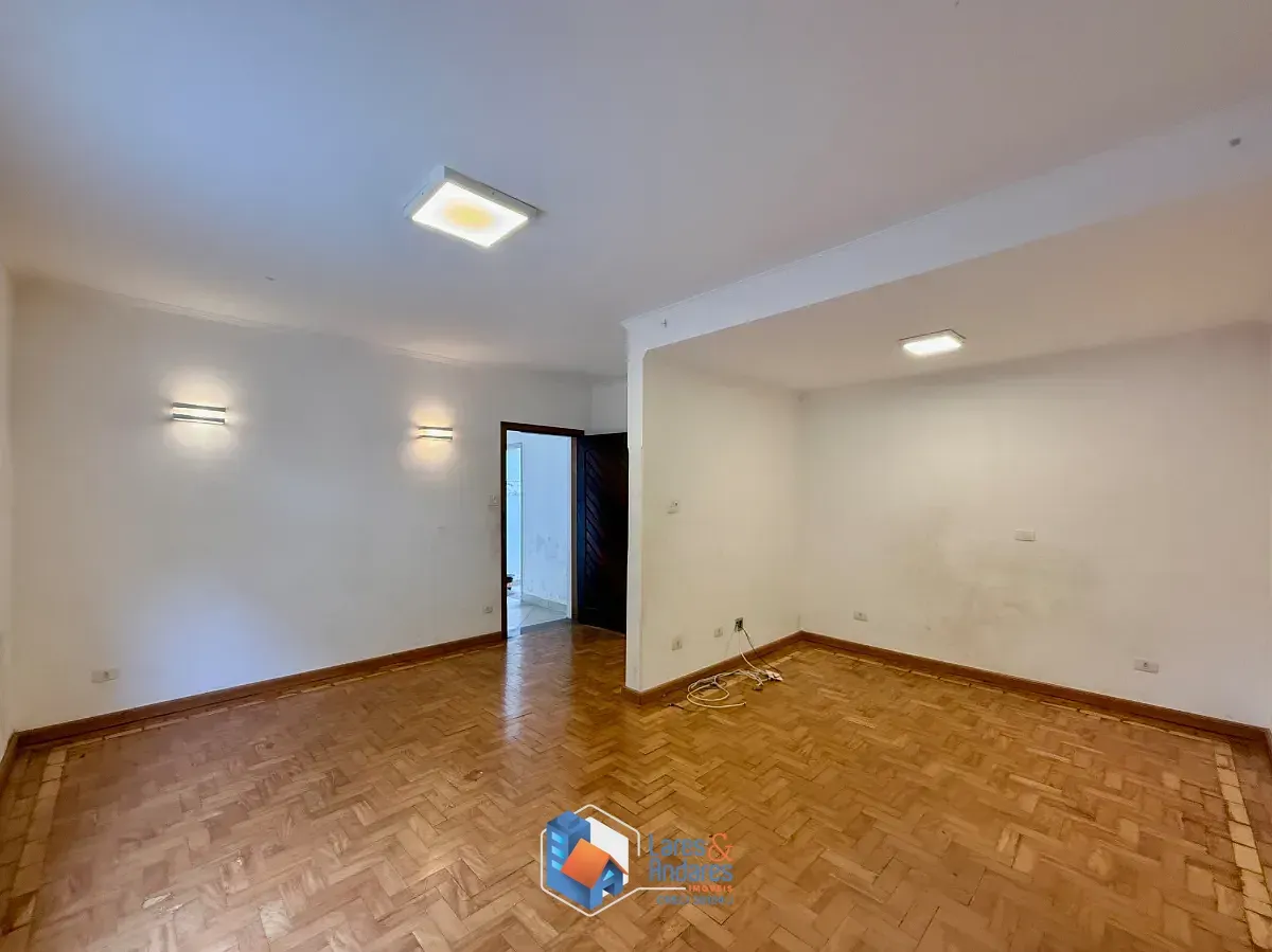 Imagem Sobrado para venda em Veleiros com 4 quartos, sendo 1 suíte, 235m²