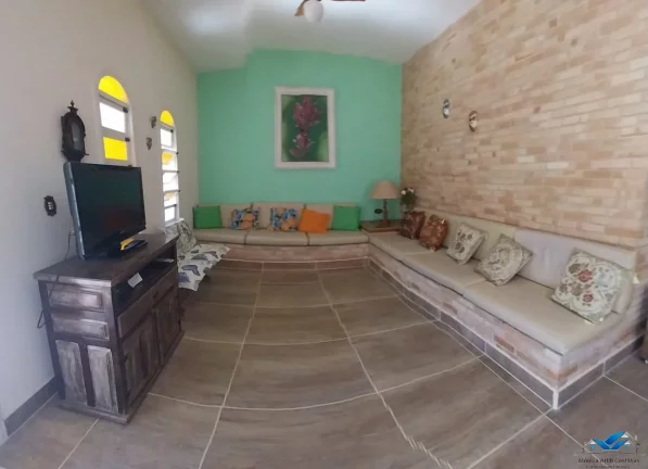 Imagem Bela casa no bairro do Pereque Mirim com 4 dormitórios em rua tranquila, perto do Supermercado do Pai