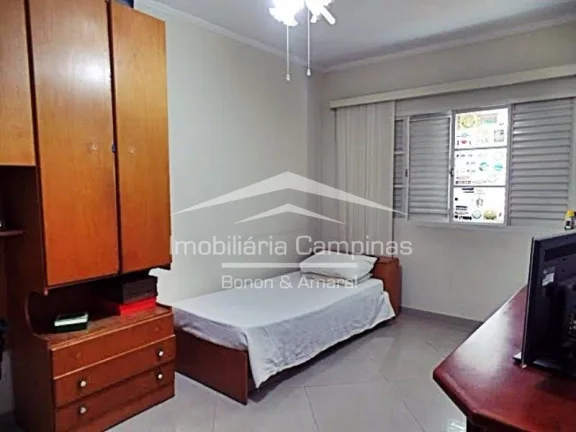 Imagem Casa à venda, Parque São Quirino, 3 quartos
Ótima casa residencial, estilo sobrado, com 249m2 de ...