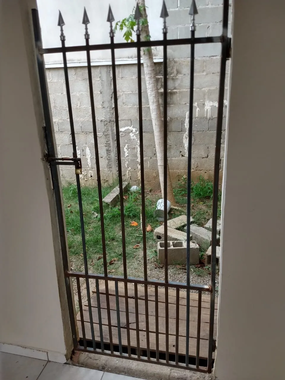Imagem Casa à venda 3 Quartos, 1 Suite, 3 Vagas, 200M², Residencial e Comercial Cidade Morumbi, Pindamonhangaba - SP