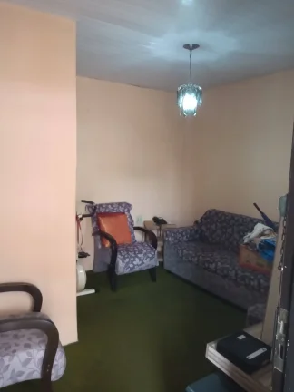 Imagem Casa Antiga com 250 metros e uma Edicila Exlente para Costrutor