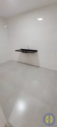 Imagem Lindo duplex bem localizado á "uma quadra da praia!" Oportunidade!