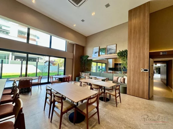 Imagem Apartamento a 100 metros da praia a venda em Jurerê, Florianópolis/SC São 3 quartos, sendo 1 suí...