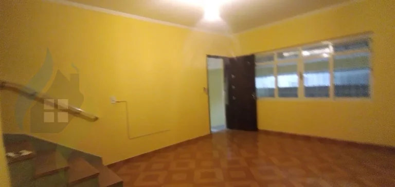 Imagem Casa de 2 dormitórios, 2 banheiros, 2 vagas, com 189m² em Taboão, São Bernardo do Campo