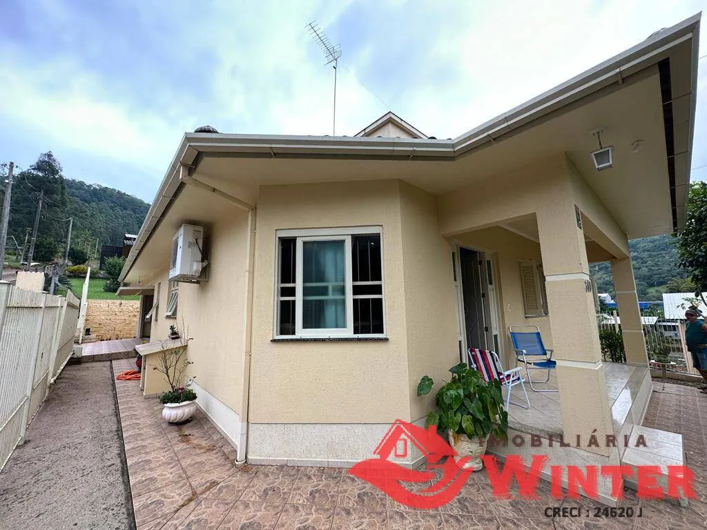 Imagem Casa de 157m2 e terras com 6 mil m2