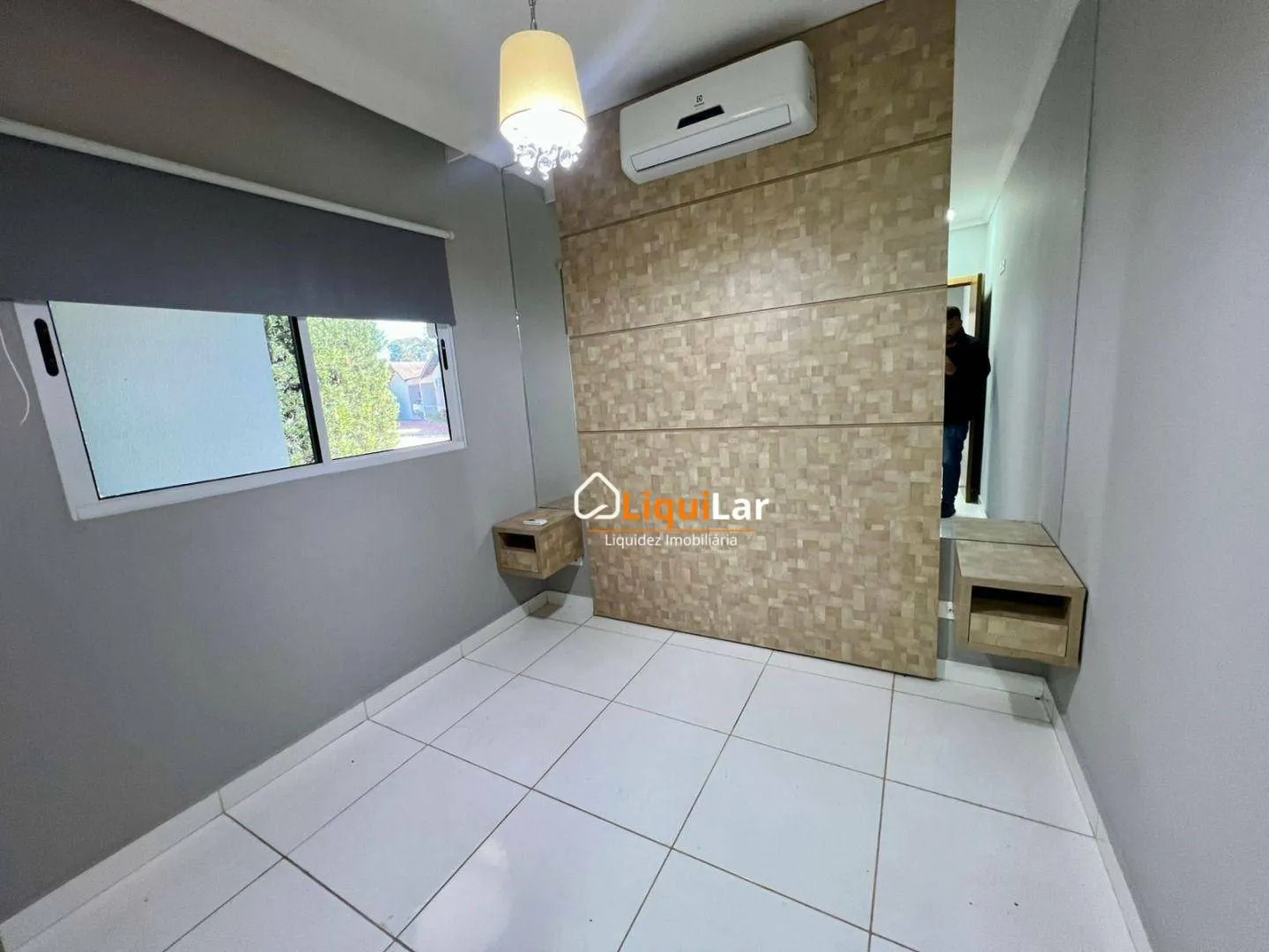 Imagem Casa Térrea à Venda no Condomínio Villa de Espanha com Suíte, Varanda Gourmet e Energia Fotovoltaica