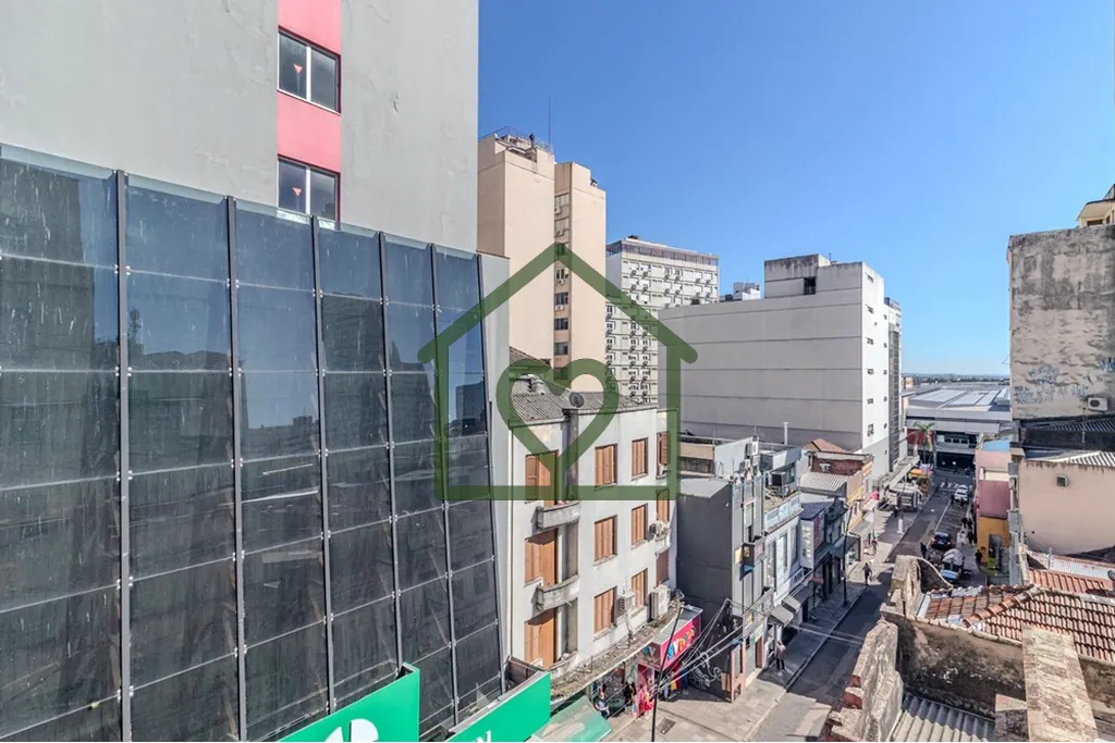 Imagem Apartamento de 3 dormitórios localizado no Centro Histórico, na Avenida Alberto Bins, 308. Imóvel...