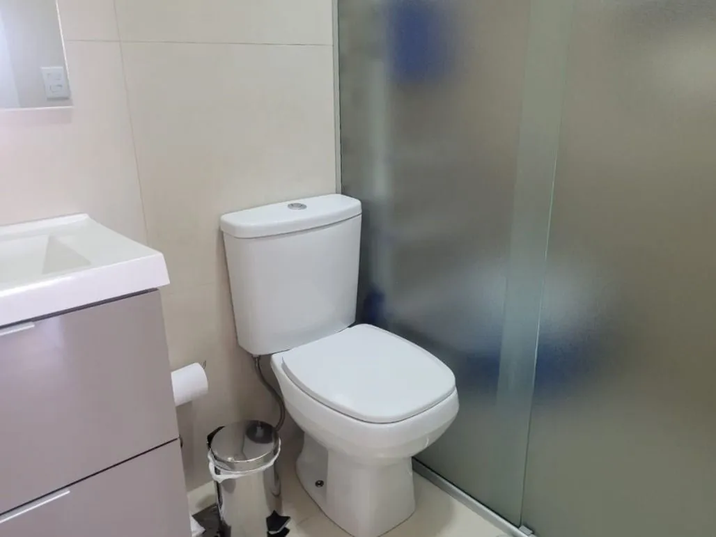 Imagem Impecável apto. 2 dormitórios -1 suíte, semimobiliado com linda vista e próximo ao Catamarã no Centro de Guaiba