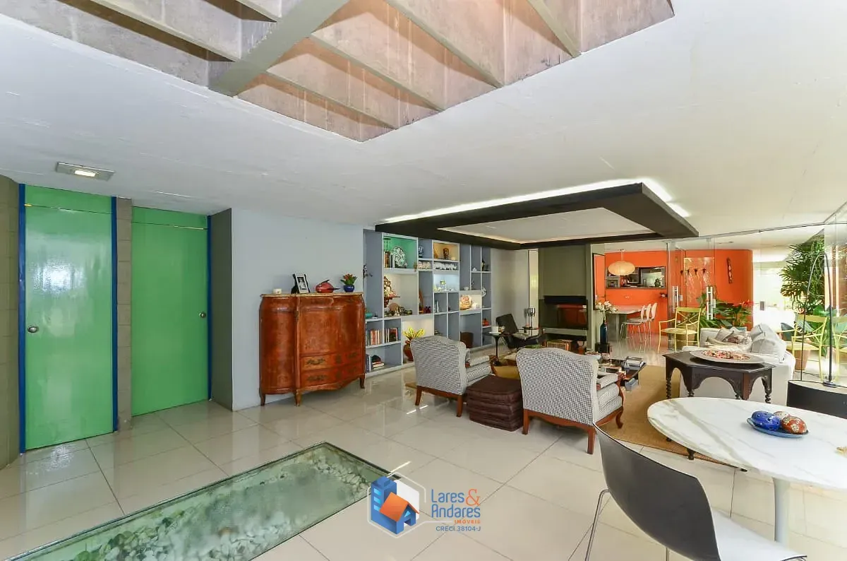 Imagem Casa para venda em Brooklin com 3 quartos, sendo 1 suíte, 367m²