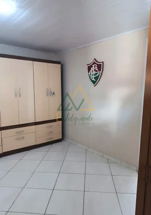Imagem Casa Sobrado Padrão em Pinhais