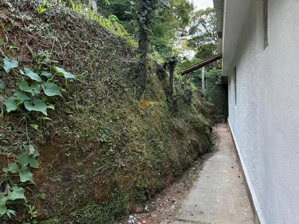 Imagem Casa para Venda em Teresópolis / RJ no bairro Albuquerque