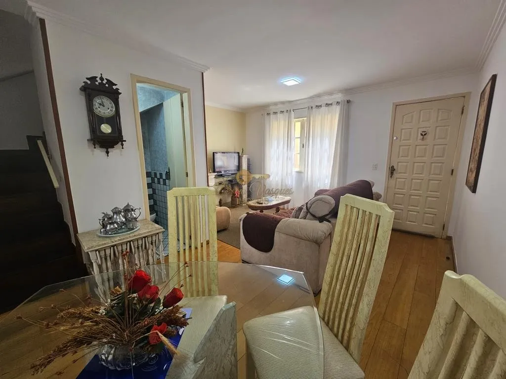 Imagem Casa em Condomínio para Venda em Teresópolis / RJ no bairro Panorama